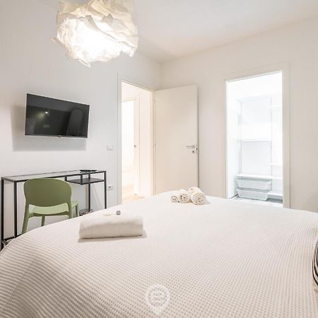 Alice House Apartment กาญารี ภายนอก รูปภาพ