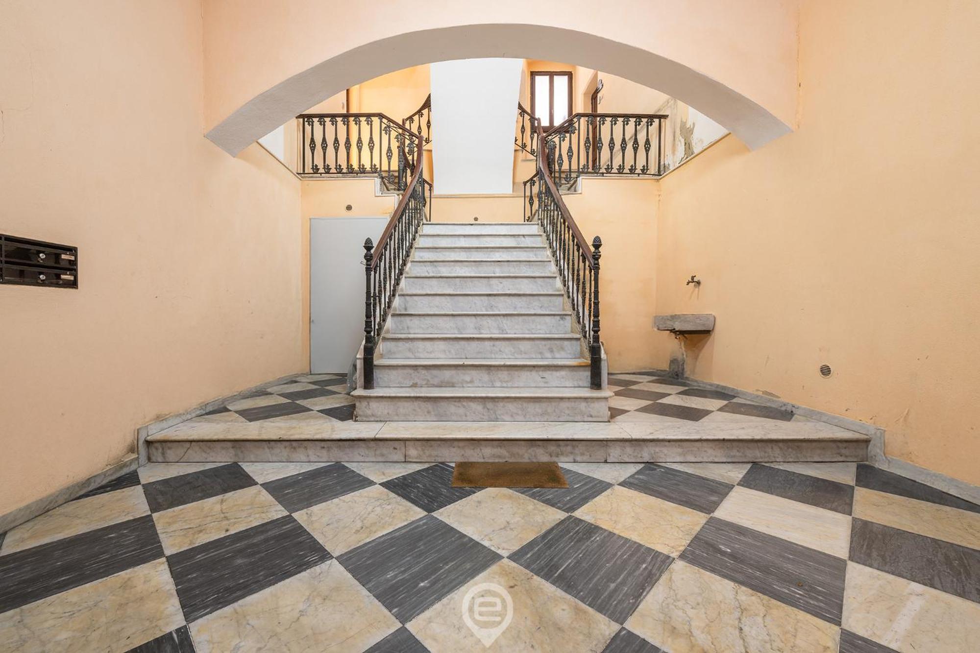 Alice House Apartment กาญารี ภายนอก รูปภาพ